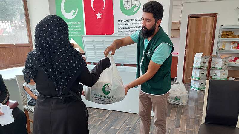 Ankara'da İhtiyaç Sahiplerine Ulaşıyoruz